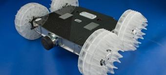 CHECK OUT THIS AWESOME JUMPING ROBOT article image