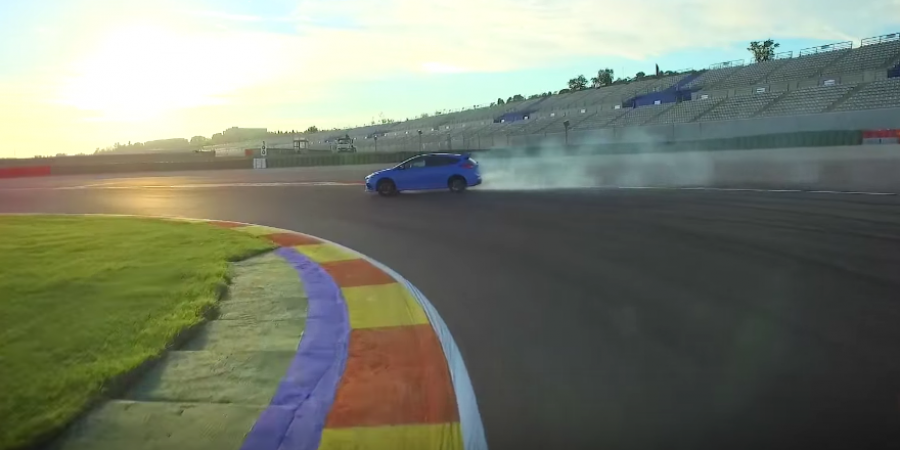 Let The Stig show you how to drift in the new Ford Focus RS article image
