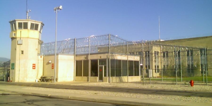 Ex-concicts reveal their most f**ked up stories from prison article image