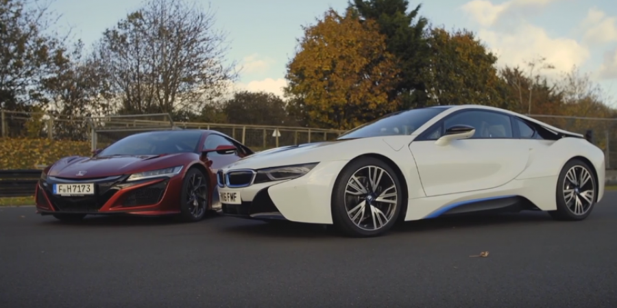 Honda NSX vs BMW i8: Hybrid supercar fight! article image