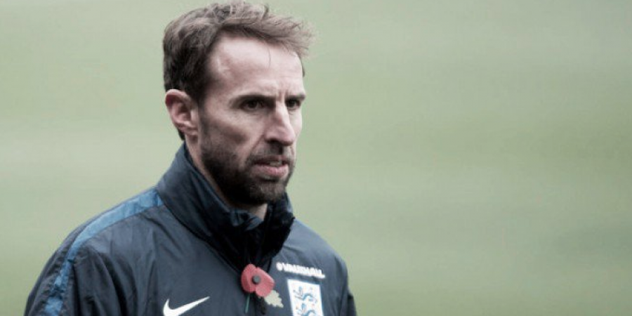 Gareth Southgate's got a savage explanation for dropping Chris Smalling article image