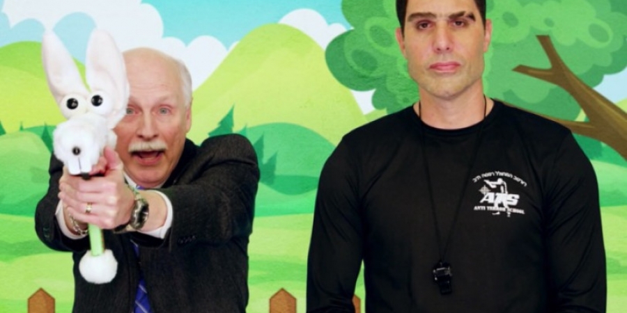 Clip from Sacha Baron Cohen's 'Who is America' is both hilarious & terrifying article image