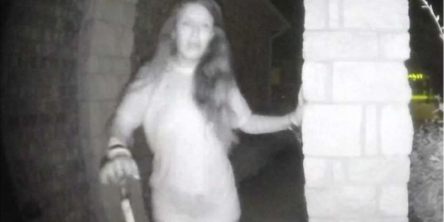 Woman wearing wrist restraints filmed ringing doorbells in the middle of the night article image