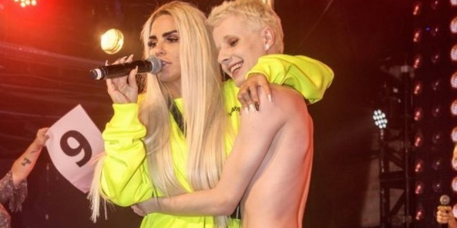 Katie Price flashes her tits at G-A-Y article image
