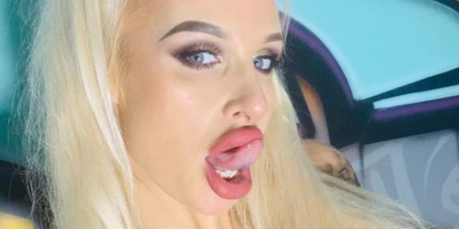 Sophie Anderson on track to be the first mainstream porn influencer! article image