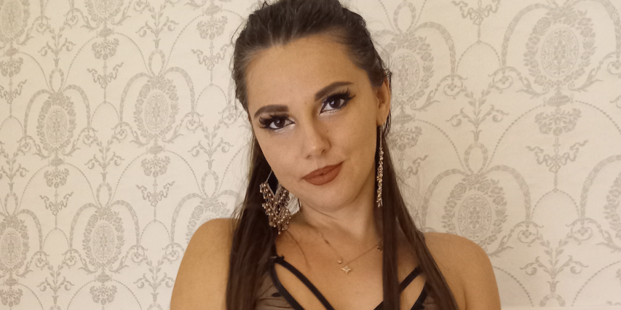 RampantTV - Come play with Yasmin