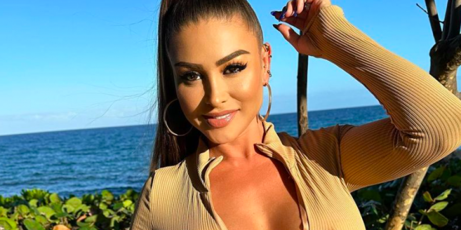Playboy model flaunts camel toe in figure-hugging playsuit article image